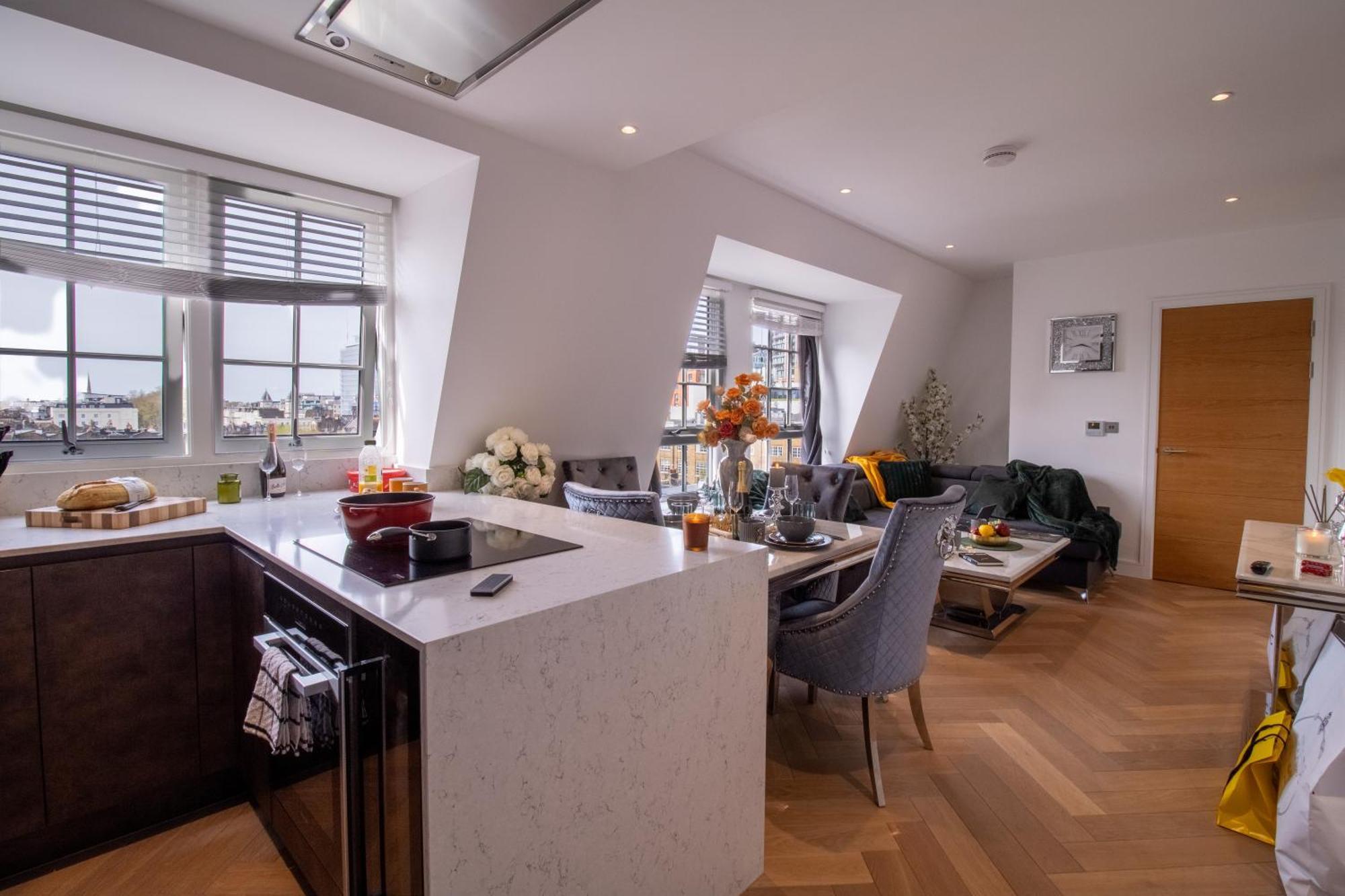 Luxurious 1-Bedroom Penthouse In Marble Arch 71 Λονδίνο Εξωτερικό φωτογραφία